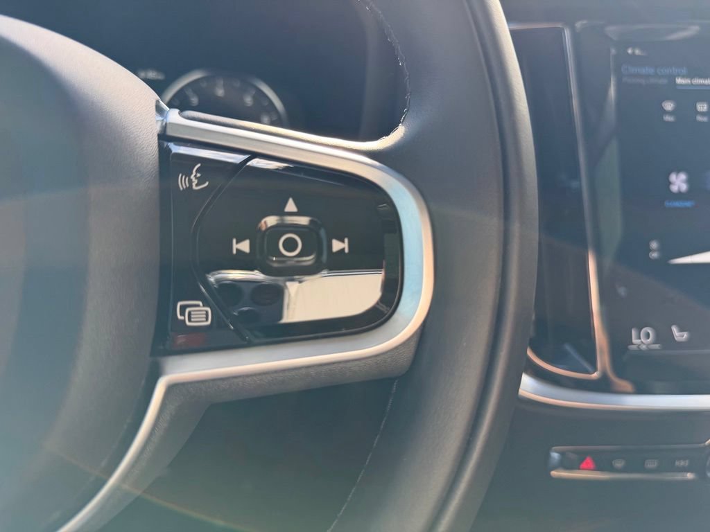 Used 2019 Volvo S60 T5 Momentum FWD image 17