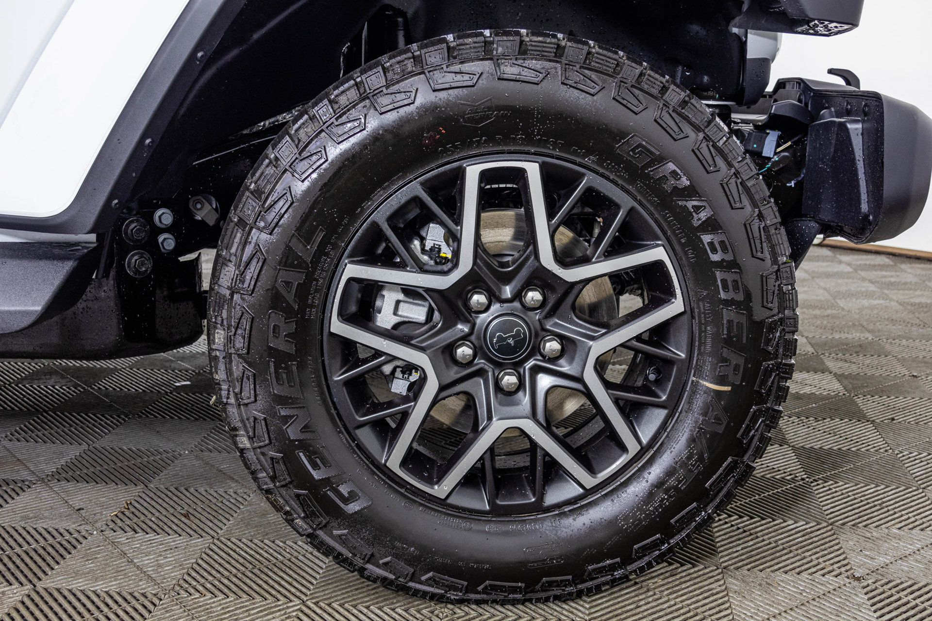 New 2027 Jeep Wrangler Unlimited Sahara AWD/4WD image 43
