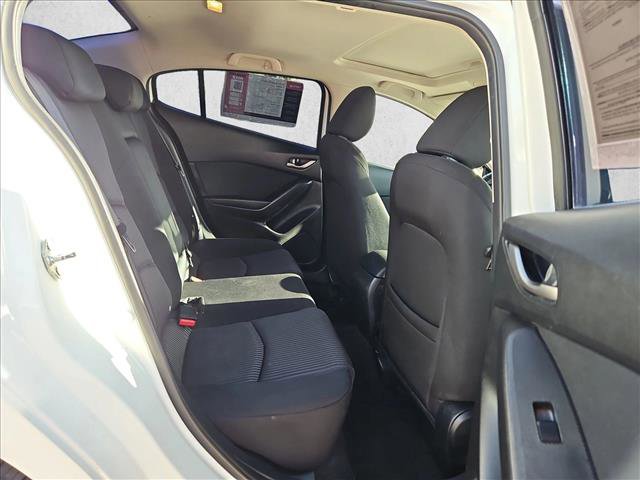 Used 2016 MAZDA MAZDA3 i Touring w/ Popular Equipment Package FWD image 20
