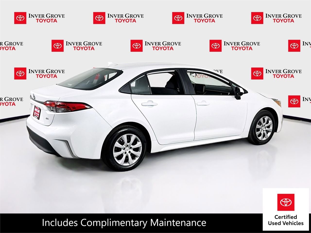 Certified 2025 Toyota Corolla LE FWD image 5