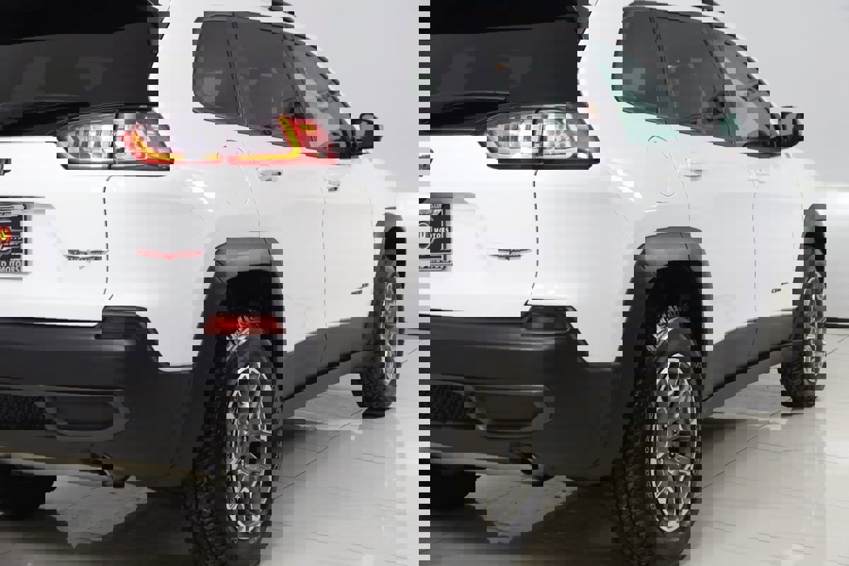 Used 2022 Jeep Cherokee Trailhawk w/ Comfort/Convenience Group image 41