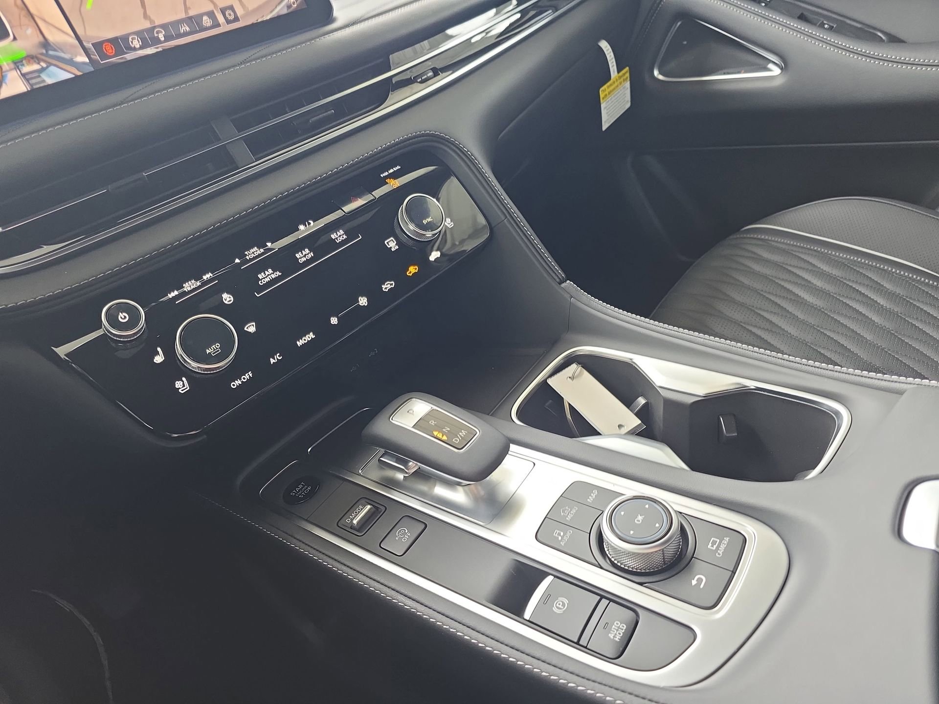 New 2026 INFINITI QX60 Autograph w/ Dark Cargo Package AWD/4WD image 25