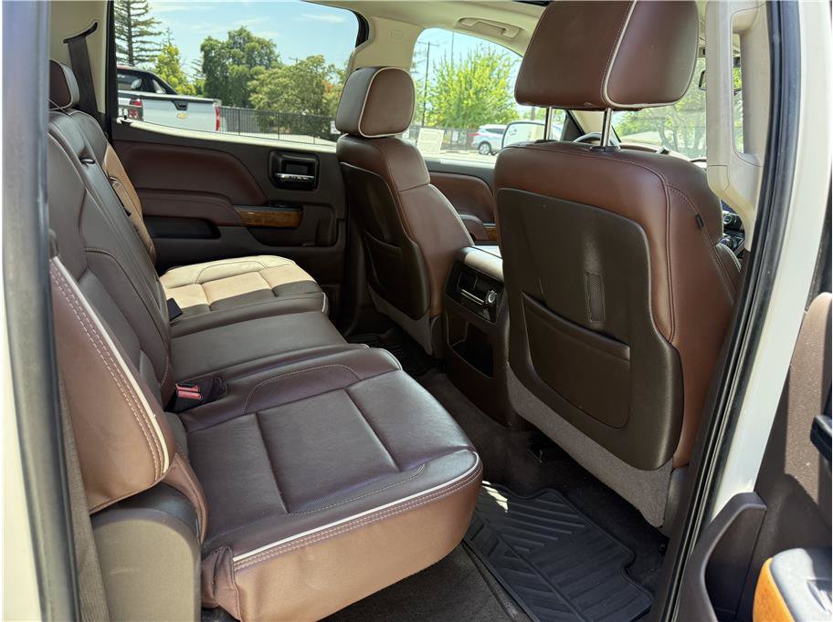 Used 2014 Chevrolet Silverado 1500 High Country w/ High Country Premium Package AWD/4WD image 18
