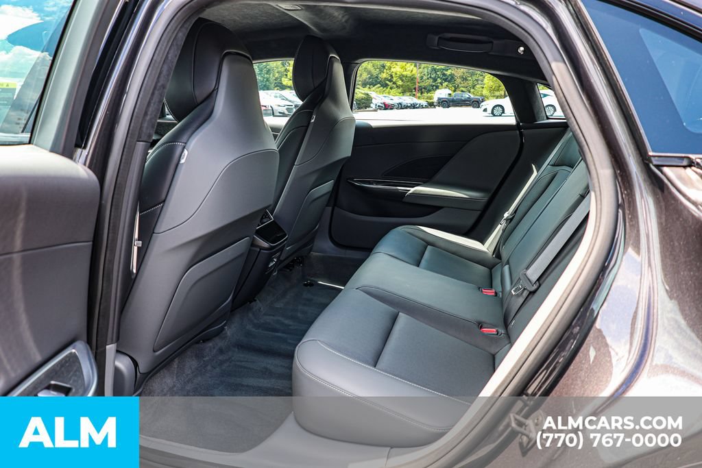 Used 2024 Lucid Air Pure RWD image 18