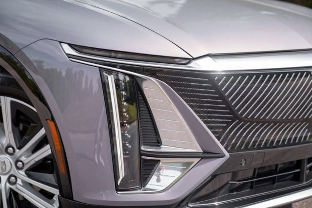 Used 2024 Cadillac Lyriq Tech RWD image 8