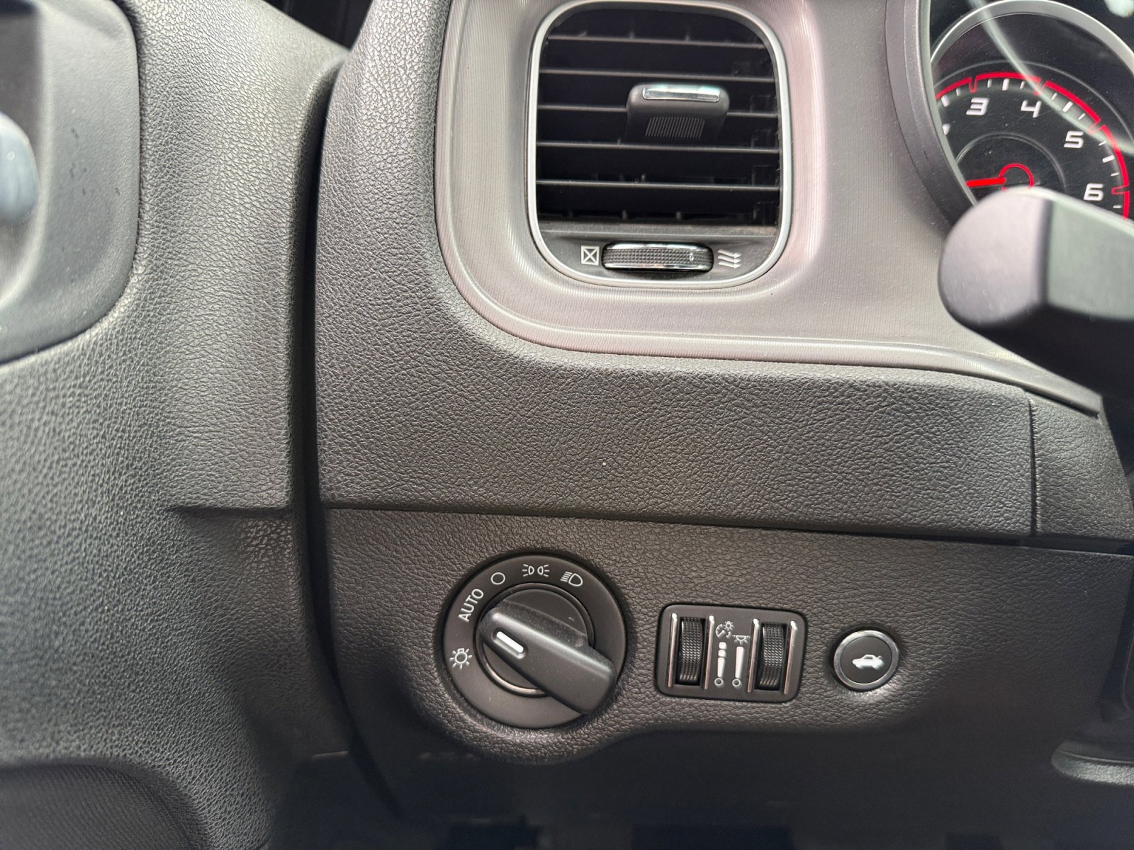 Used 2023 Dodge Charger SXT image 20