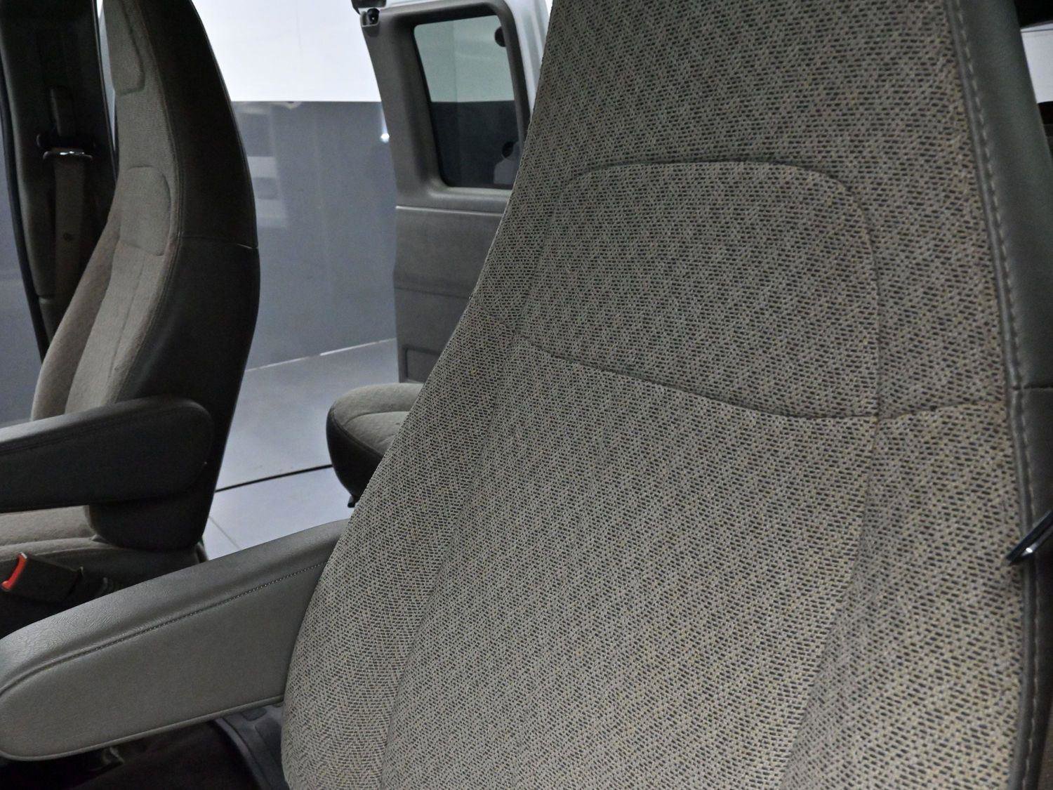 Used 2025 Chevrolet Express 3500 LS image 14