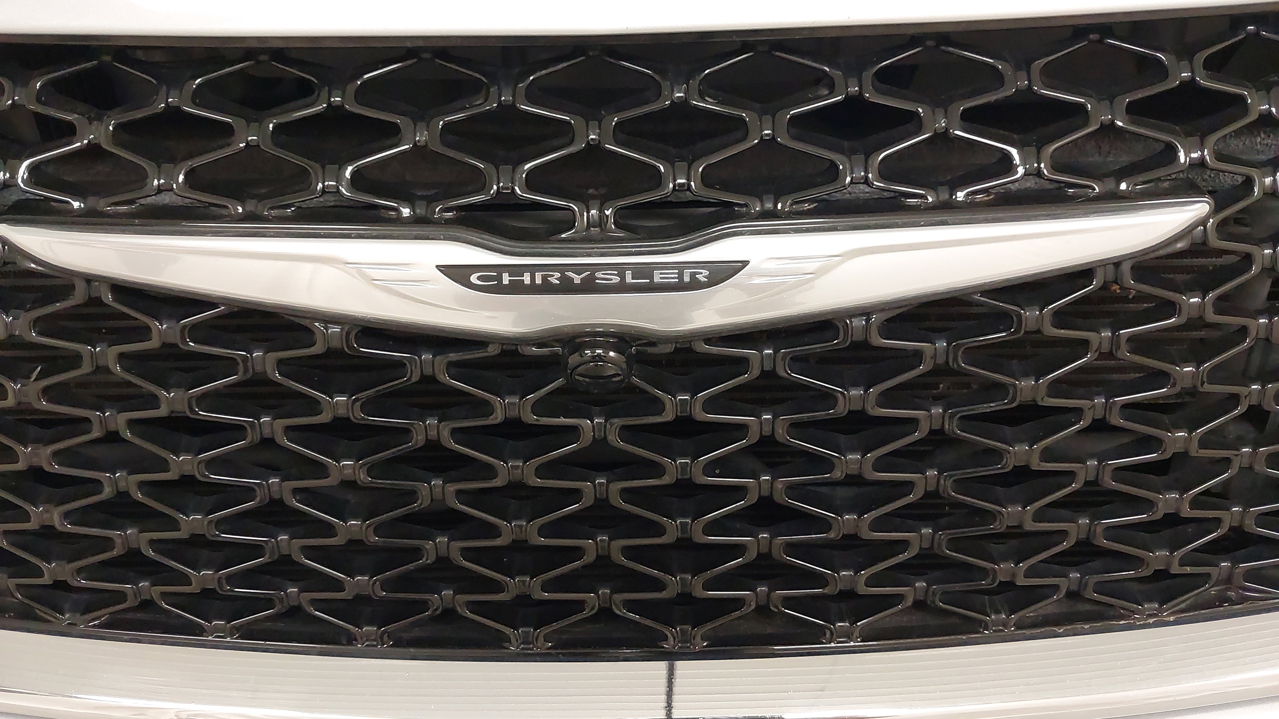 Used 2024 Chrysler Pacifica Touring-L image 31