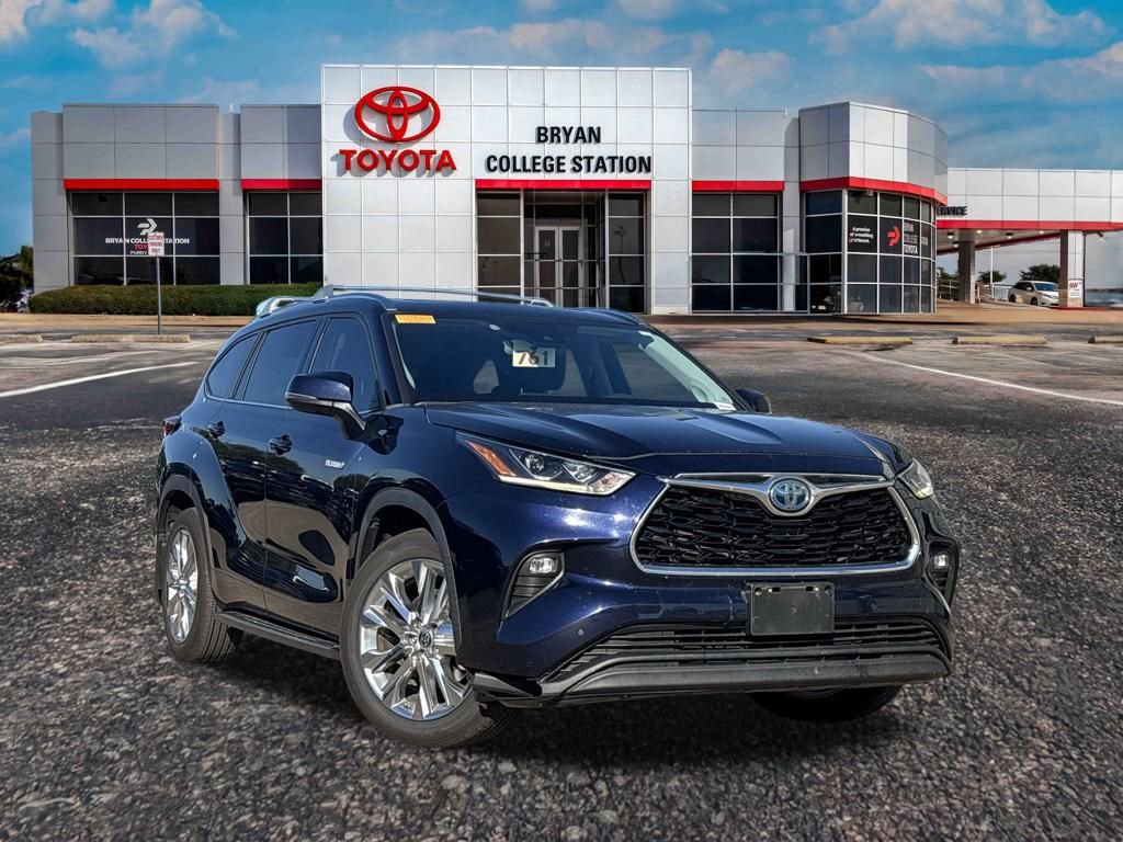 Used 2021 Toyota Highlander Limited