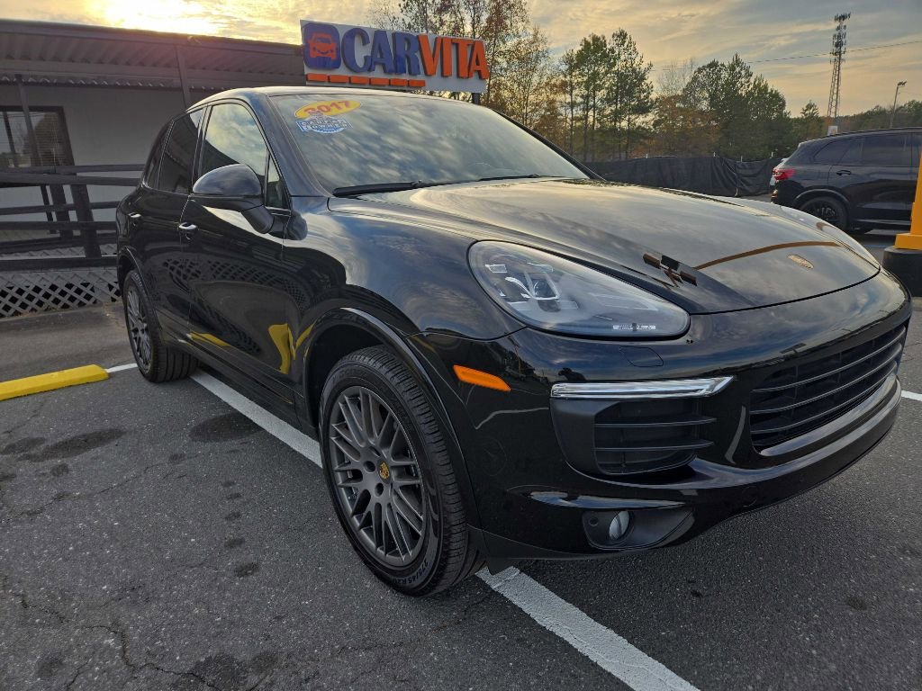 Used 2017 Porsche Cayenne Platinum Edition image 3