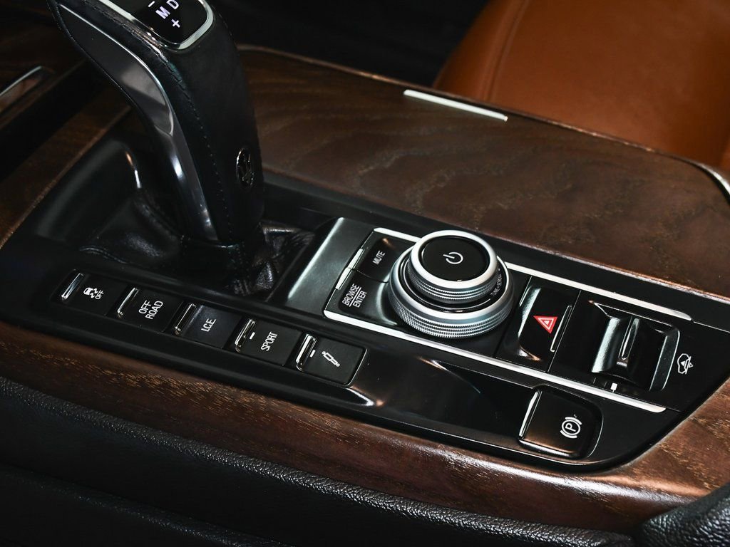 Used 2021 Maserati Levante image 37