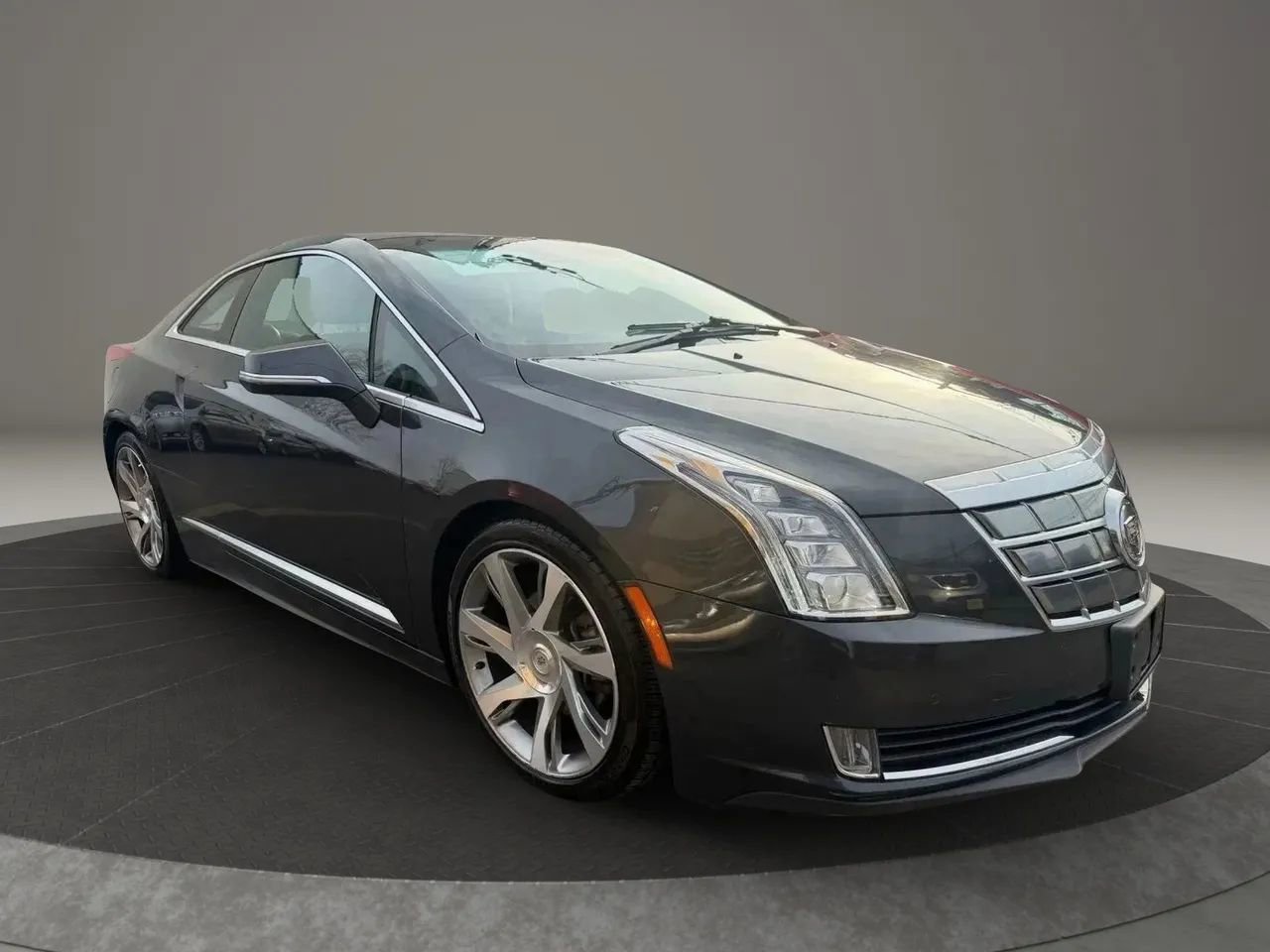 Used 2014 Cadillac ELR w/ Luxury Package image 3