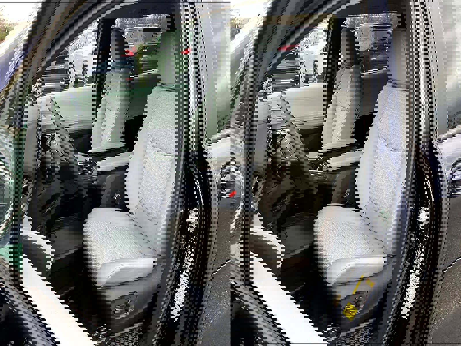 Used 2025 Toyota Sienna LE image 10