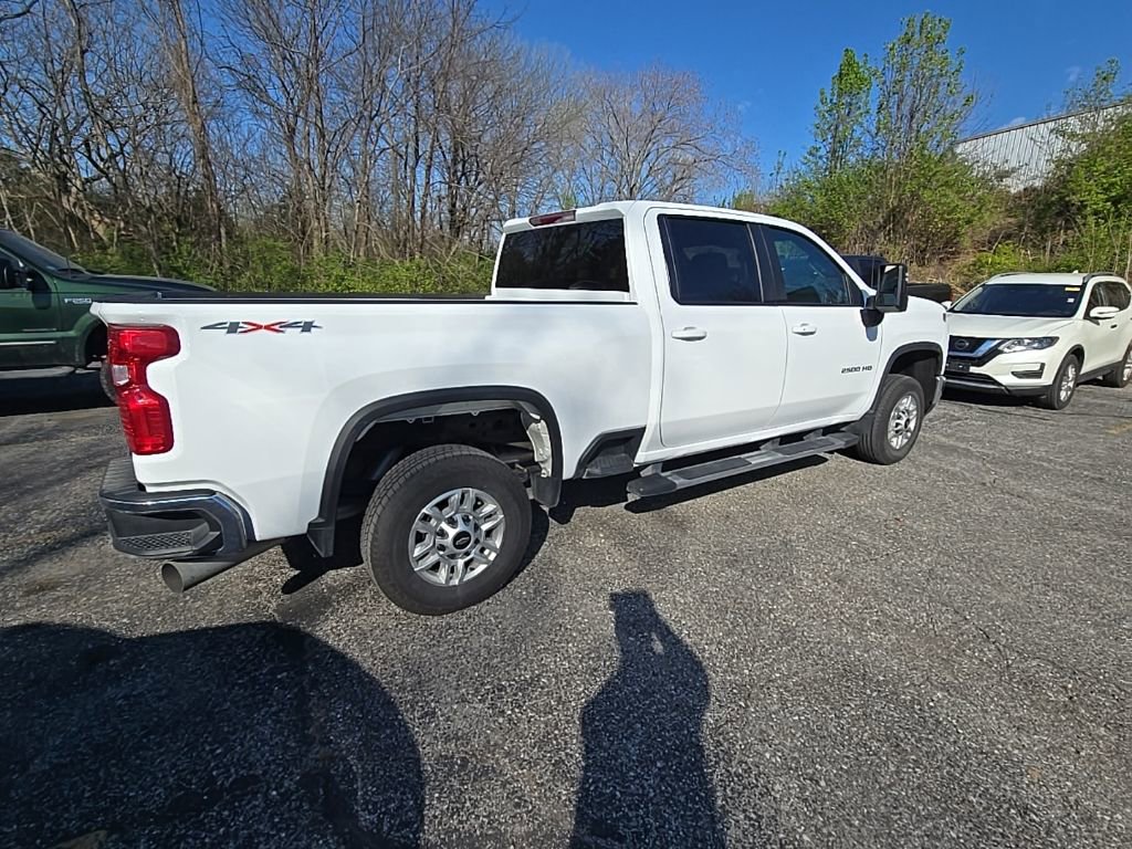 Used 2025 Chevrolet Silverado 2500 LT w/ Convenience Package image 8