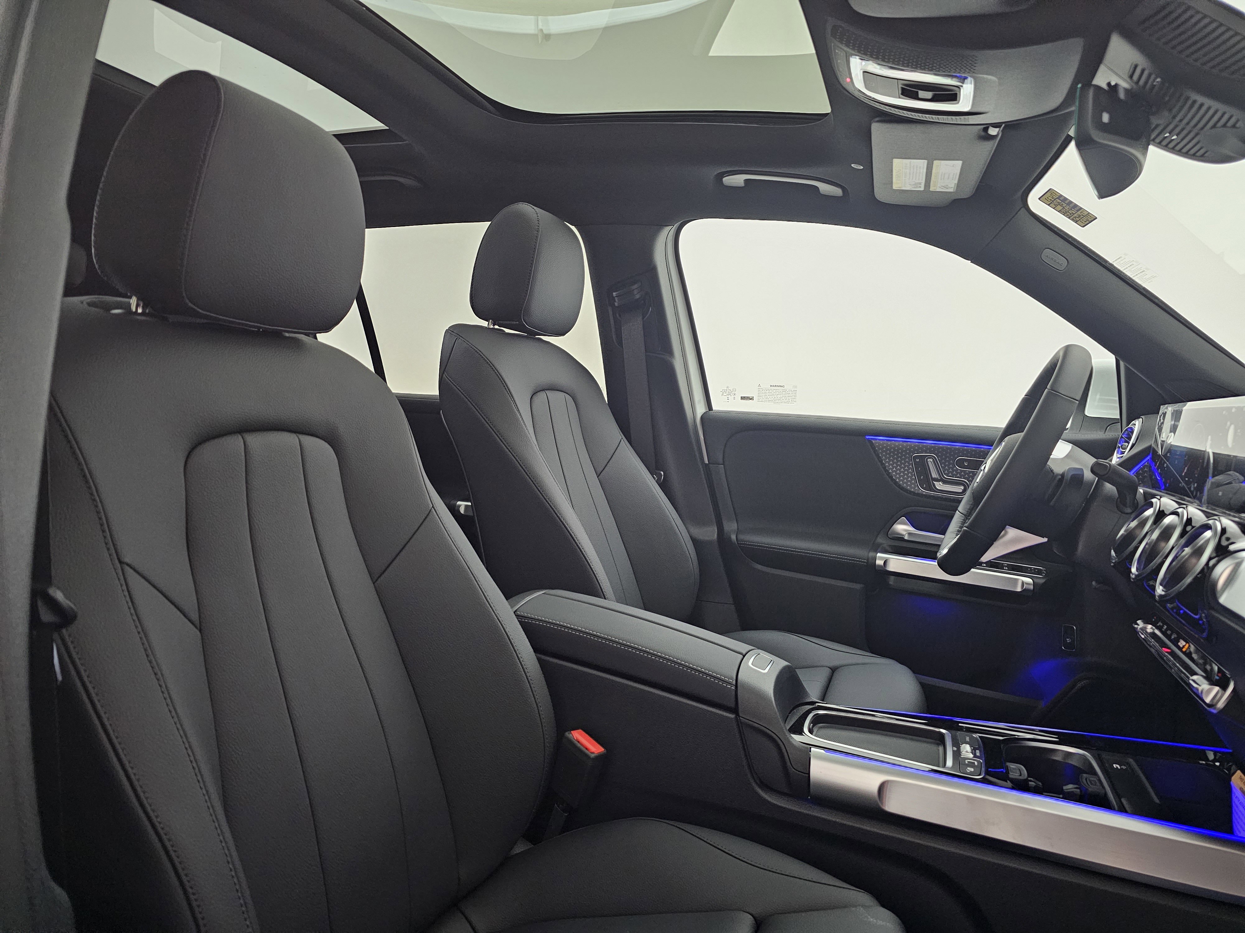 New 2026 Mercedes-Benz GLB 250 4MATIC image 17