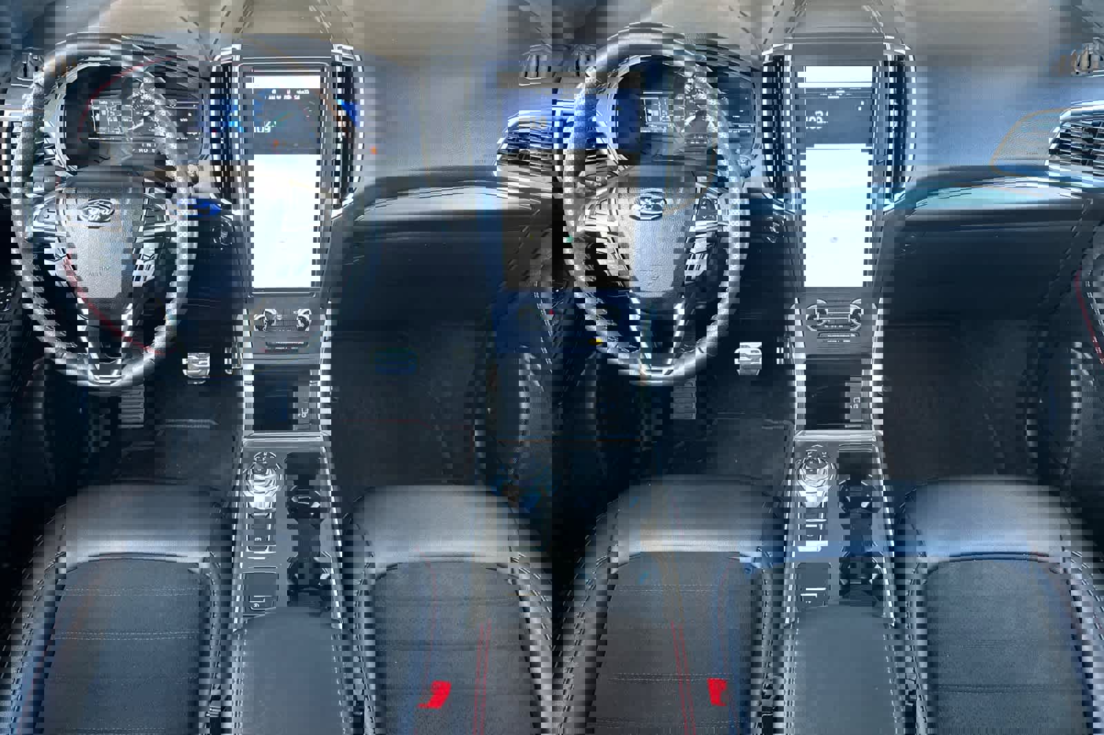 Certified 2022 Ford Edge ST-Line AWD/4WD image 3