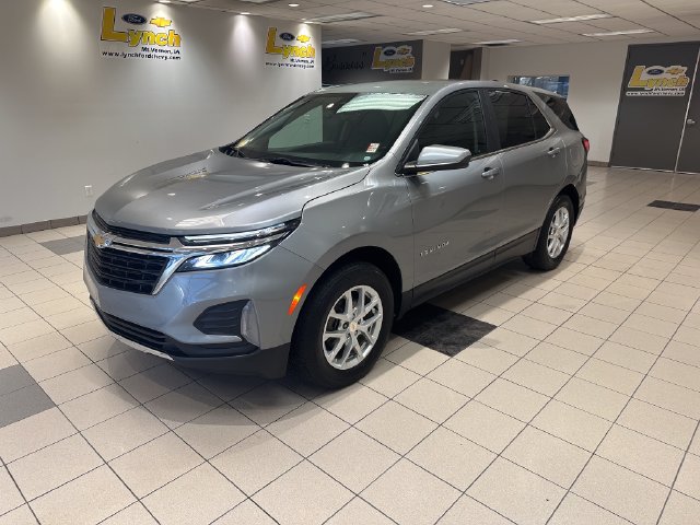 Used 2024 Chevrolet Equinox LT AWD/4WD image 2