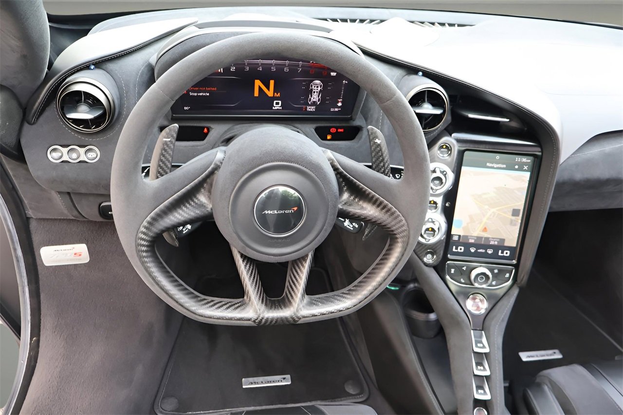 Used 2018 McLaren 720S Performance image 17