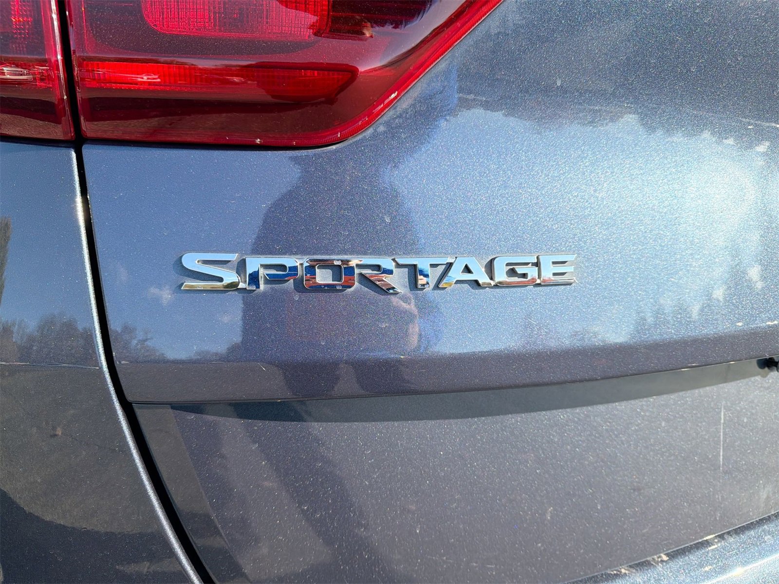 Used 2020 Kia Sportage LX image 25