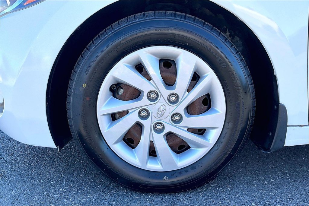 Used 2018 Hyundai Elantra SE FWD image 32
