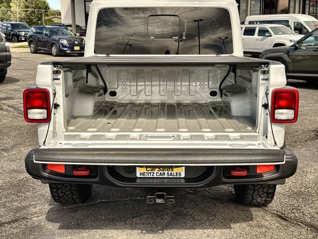 Used 2023 Jeep Gladiator Rubicon w/ Cold Weather Group AWD/4WD image 23