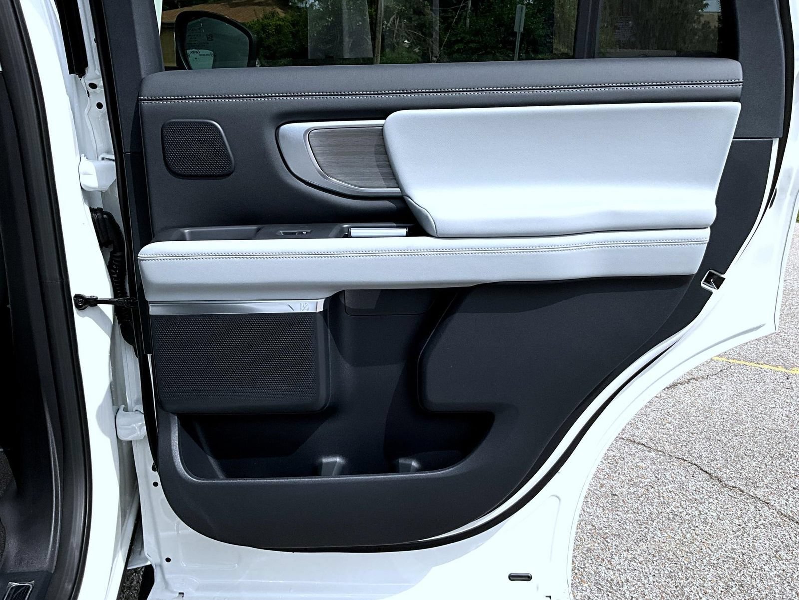 New 2027 Ford Expedition Platinum AWD/4WD image 21