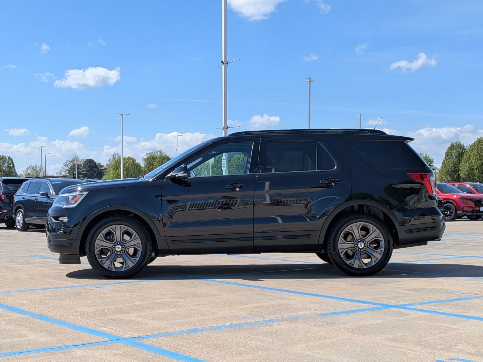 Used 2018 Ford Explorer Sport AWD/4WD image 9