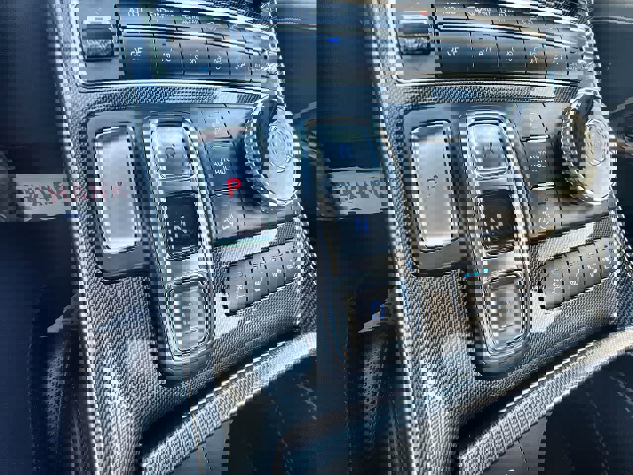 Used 2022 Hyundai Santa Fe Limited w/ Cargo Package image 16