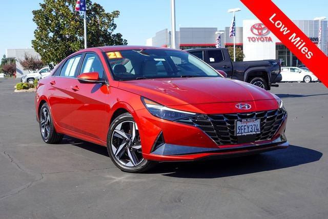 Used 2021 Hyundai Elantra Limited image 2