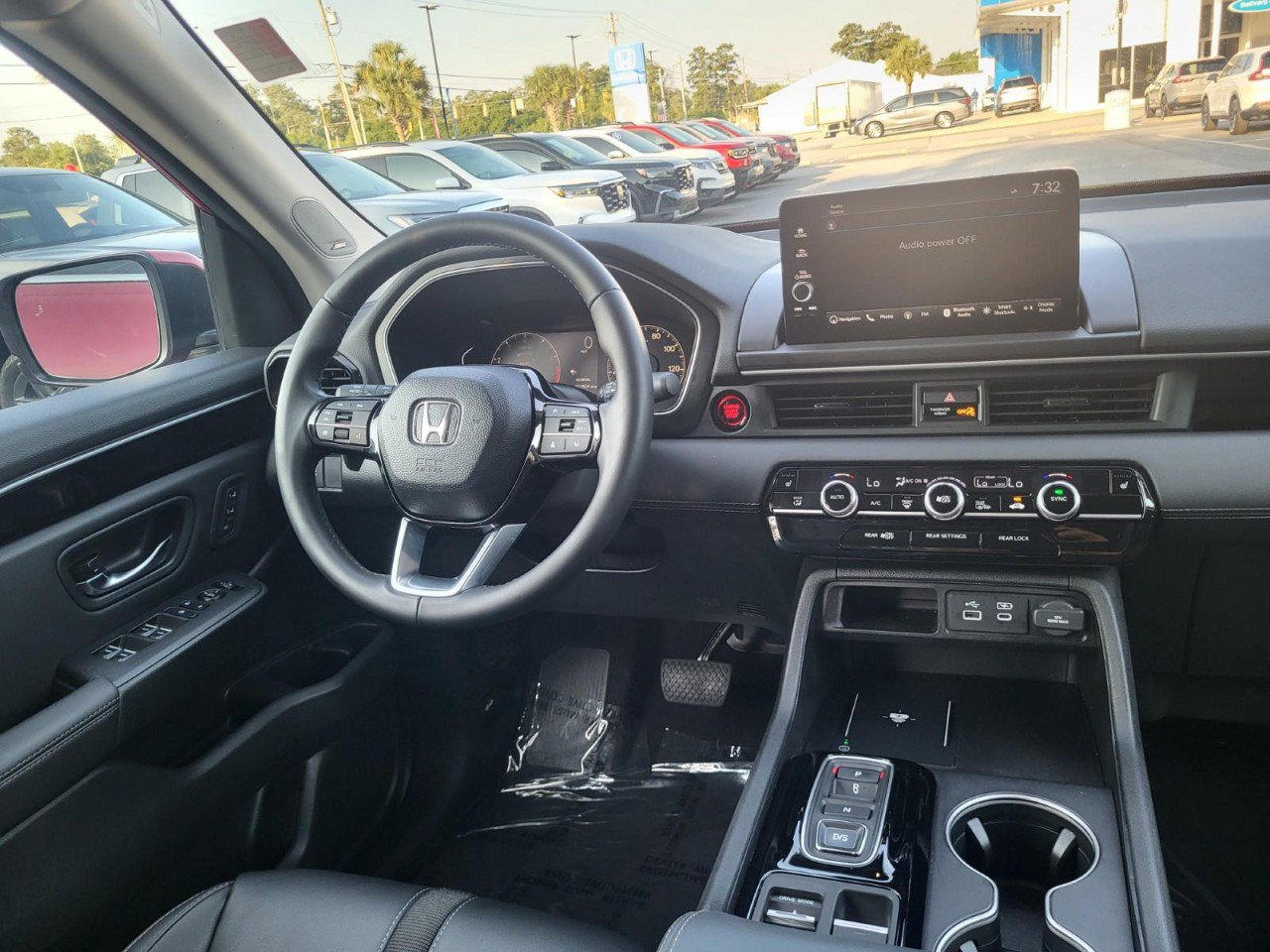 Certified 2024 Honda Pilot Touring image 17
