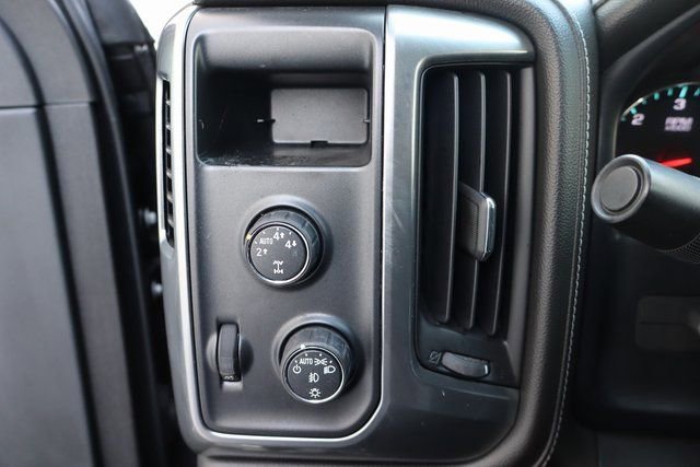 Used 2015 Chevrolet Silverado 1500 LTZ AWD/4WD image 31