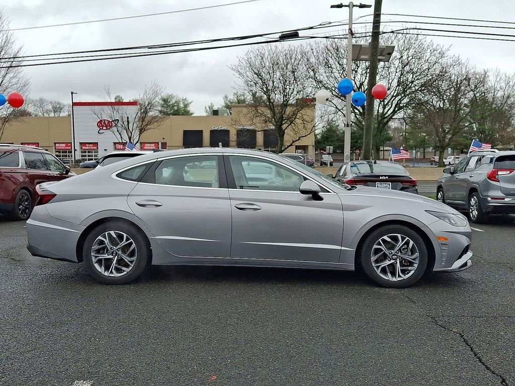 Used 2023 Hyundai Sonata SEL w/ Convenience Package image 8
