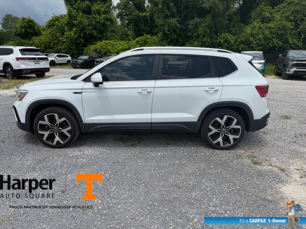 Used 2023 Volkswagen Taos SEL AWD/4WD image 2