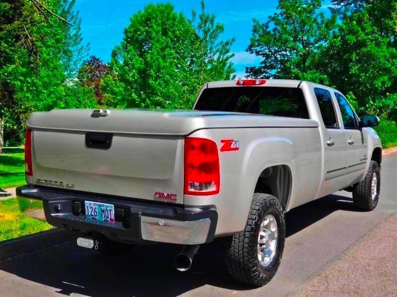 Used 2007 GMC Sierra 3500 SLT w/ Convenience Package image 7