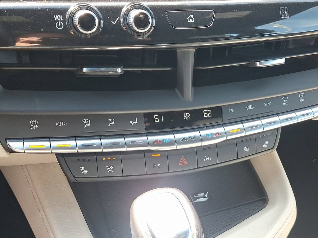 Certified 2020 Cadillac CT4 Premium Luxury RWD image 17
