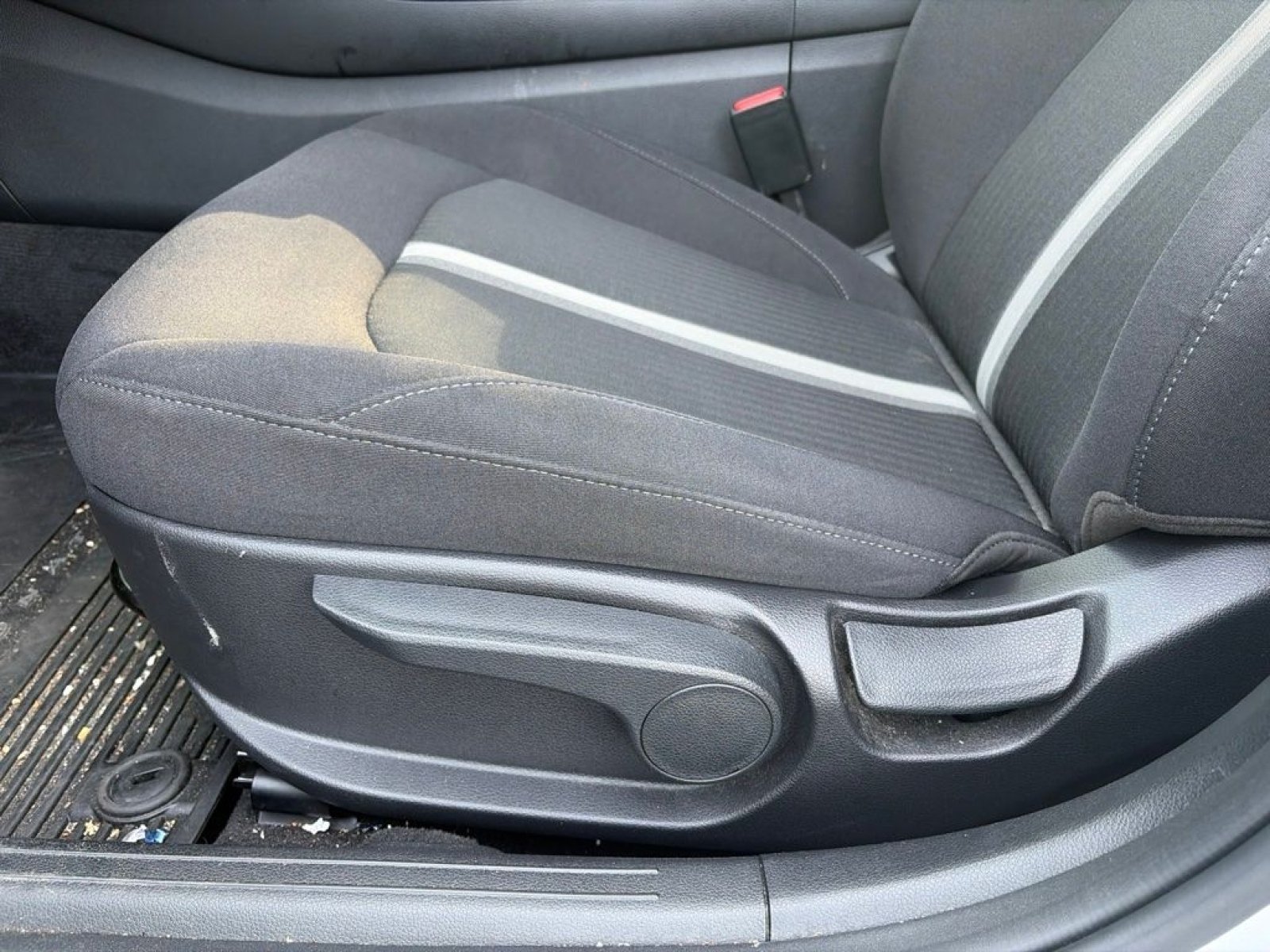 Used 2023 Hyundai Sonata SE FWD image 10