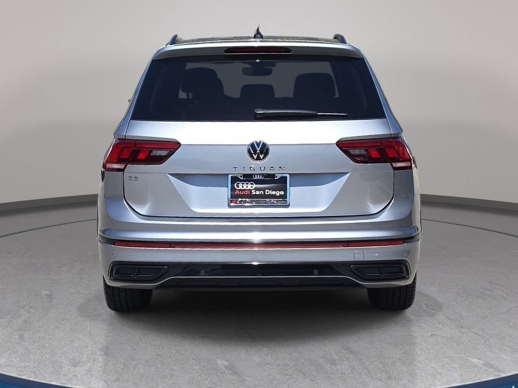Used 2022 Volkswagen Tiguan SE R-Line FWD image 7