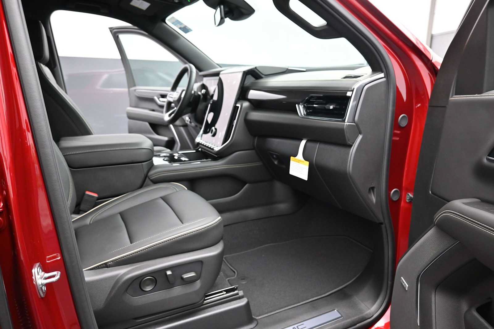New 2026 GMC Yukon Elevation AWD/4WD image 15