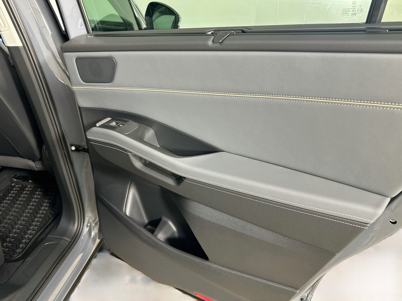 New 2027 Volkswagen Atlas SE AWD/4WD image 41