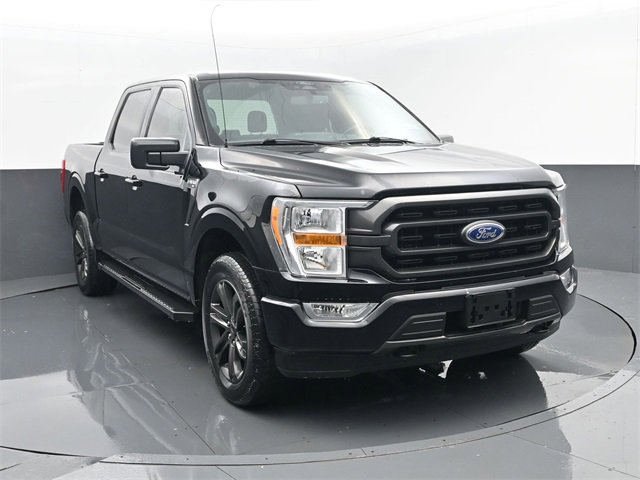 Used 2021 Ford F150 XLT w/ Equipment Group 301A Mid image 3