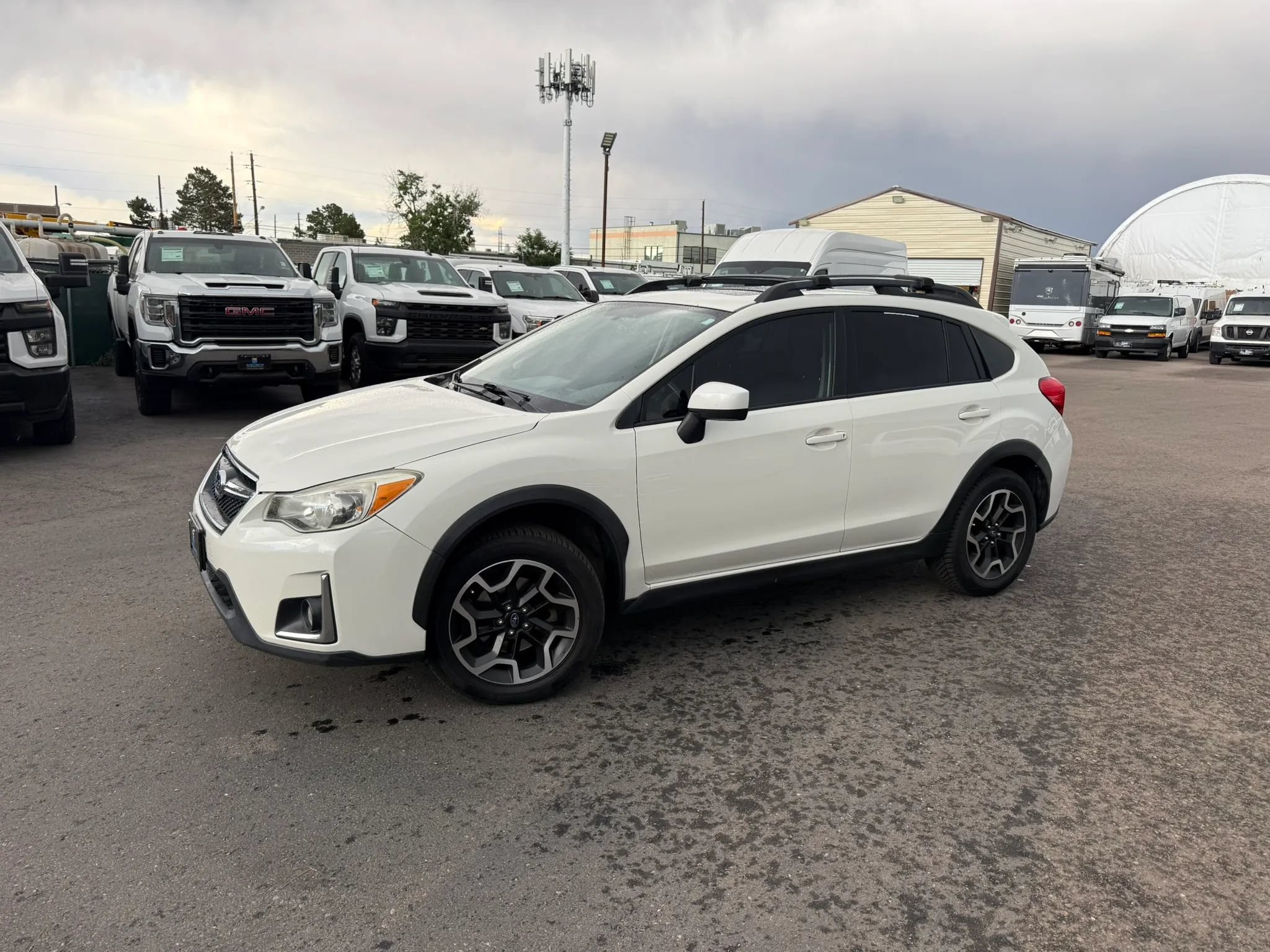 Used 2016 Subaru Crosstrek 2.0i Premium w/ Moonroof Package AWD/4WD image 2