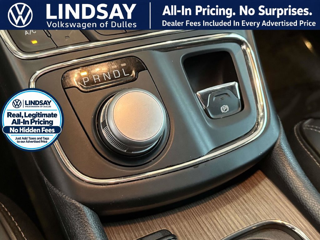 Used 2016 Chrysler 200 C w/ Premium Group FWD image 19