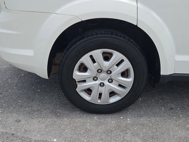 Used 2017 Dodge Journey SE image 5