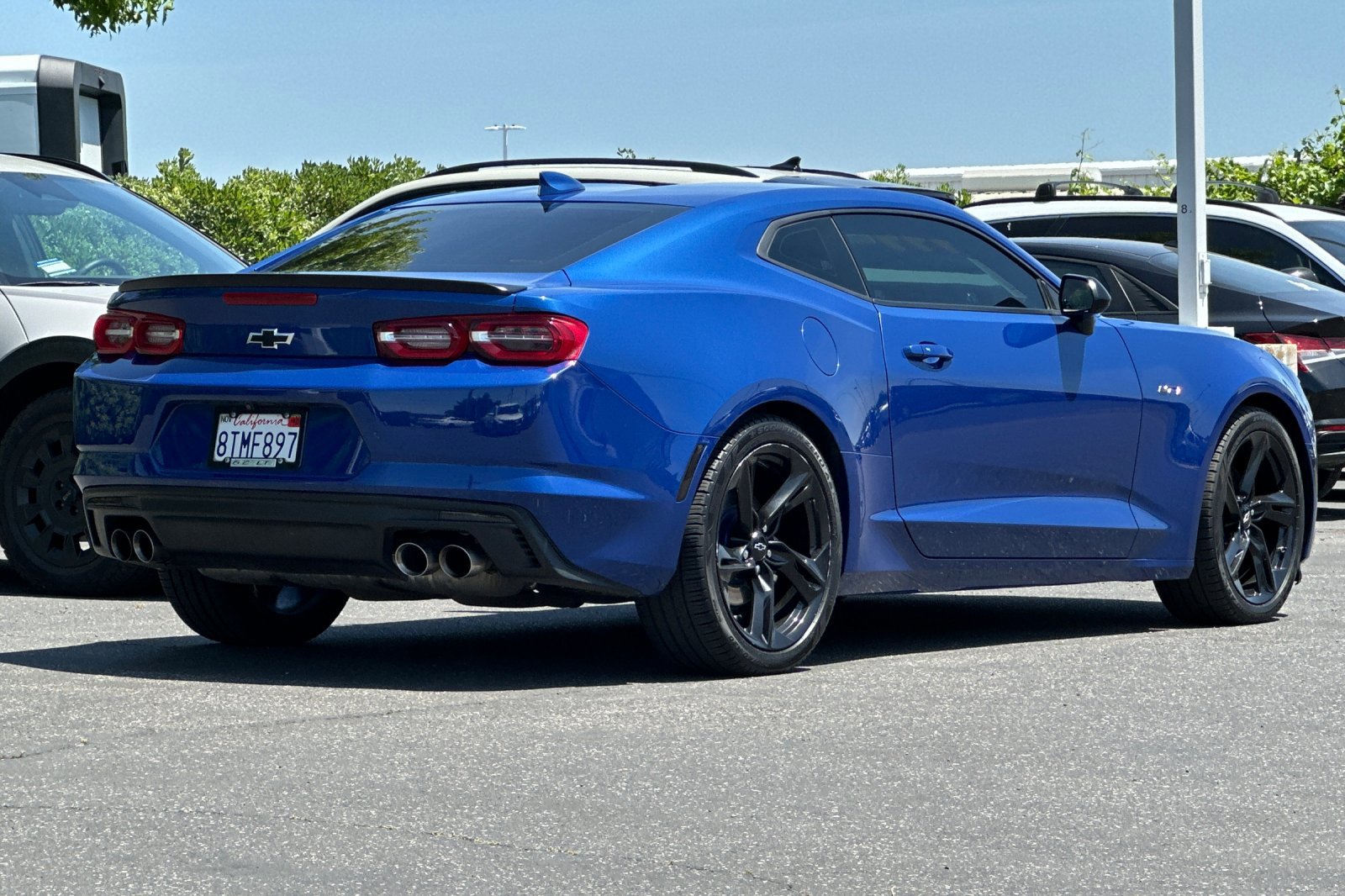 Used 2021 Chevrolet Camaro LT RWD image 4