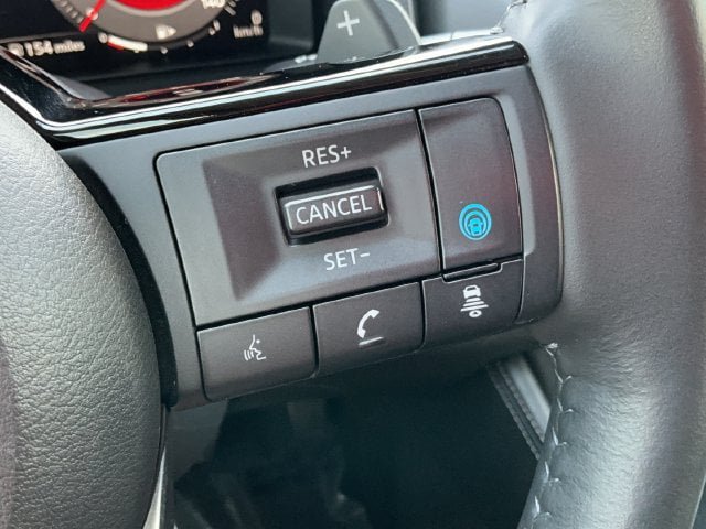 Used 2021 Nissan Rogue Platinum AWD/4WD image 24