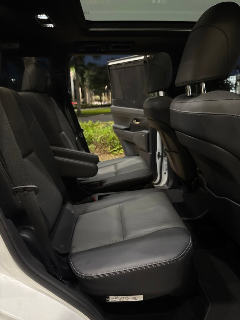 Used 2024 Lexus GX 550 w/ Accessory Package (Z1) AWD/4WD image 8