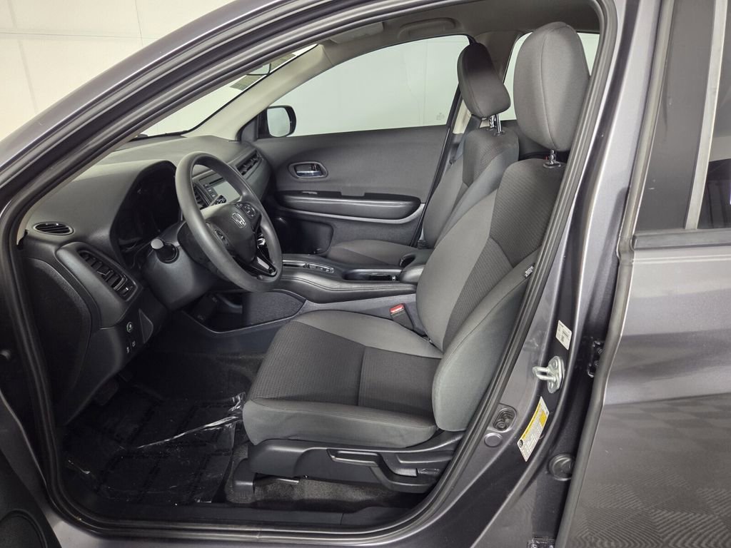 Used 2021 Honda HR-V LX image 11