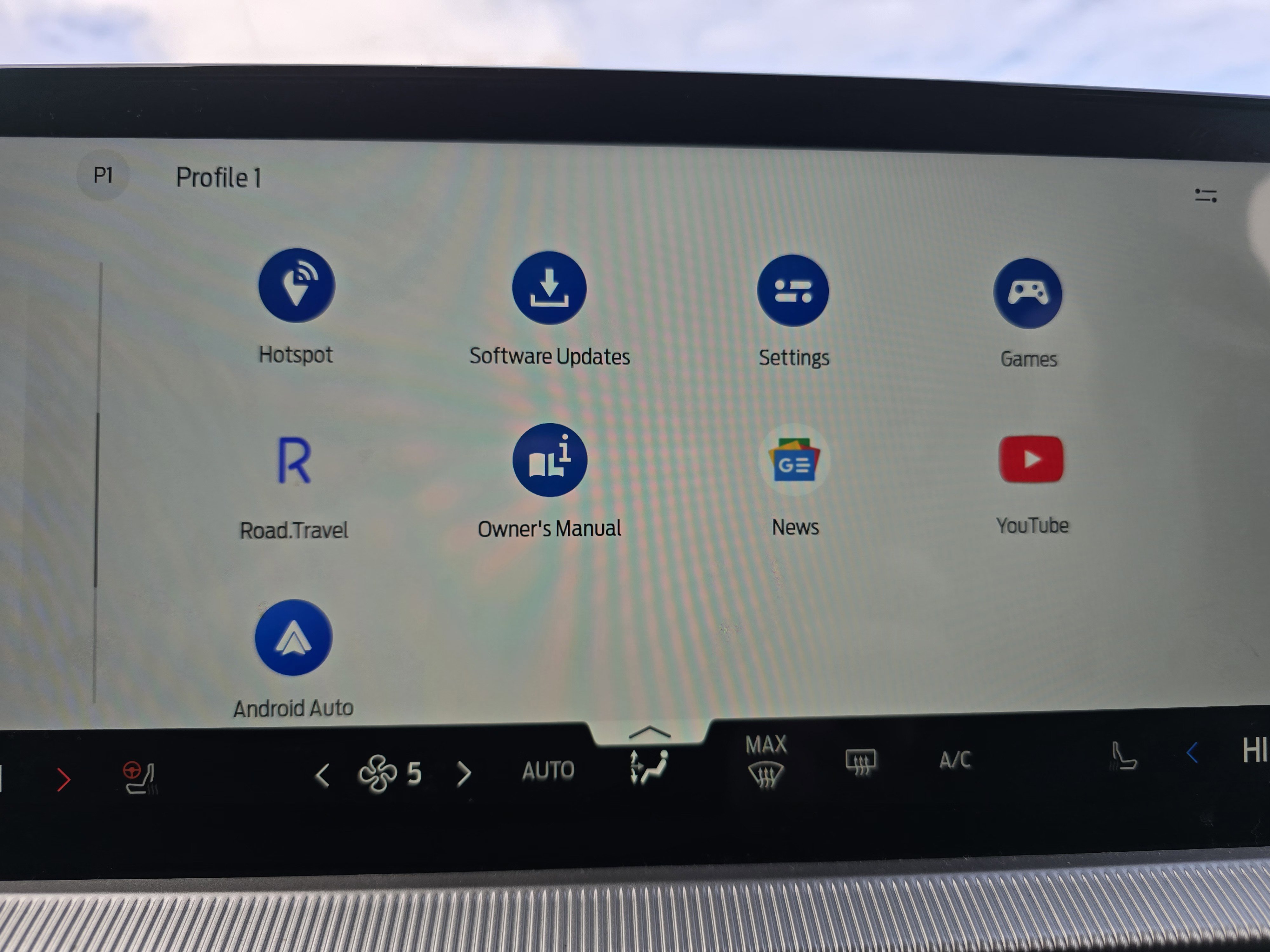 Used 2025 Ford Explorer ST-Line w/ ST-Line Street Pack image 28