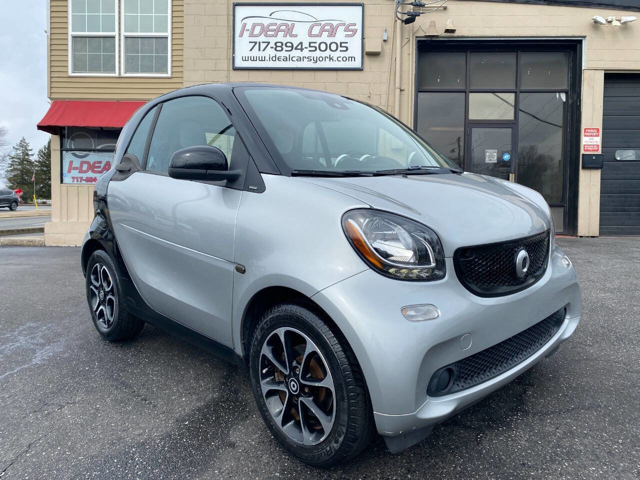 Used 2016 smart fortwo passion image 26