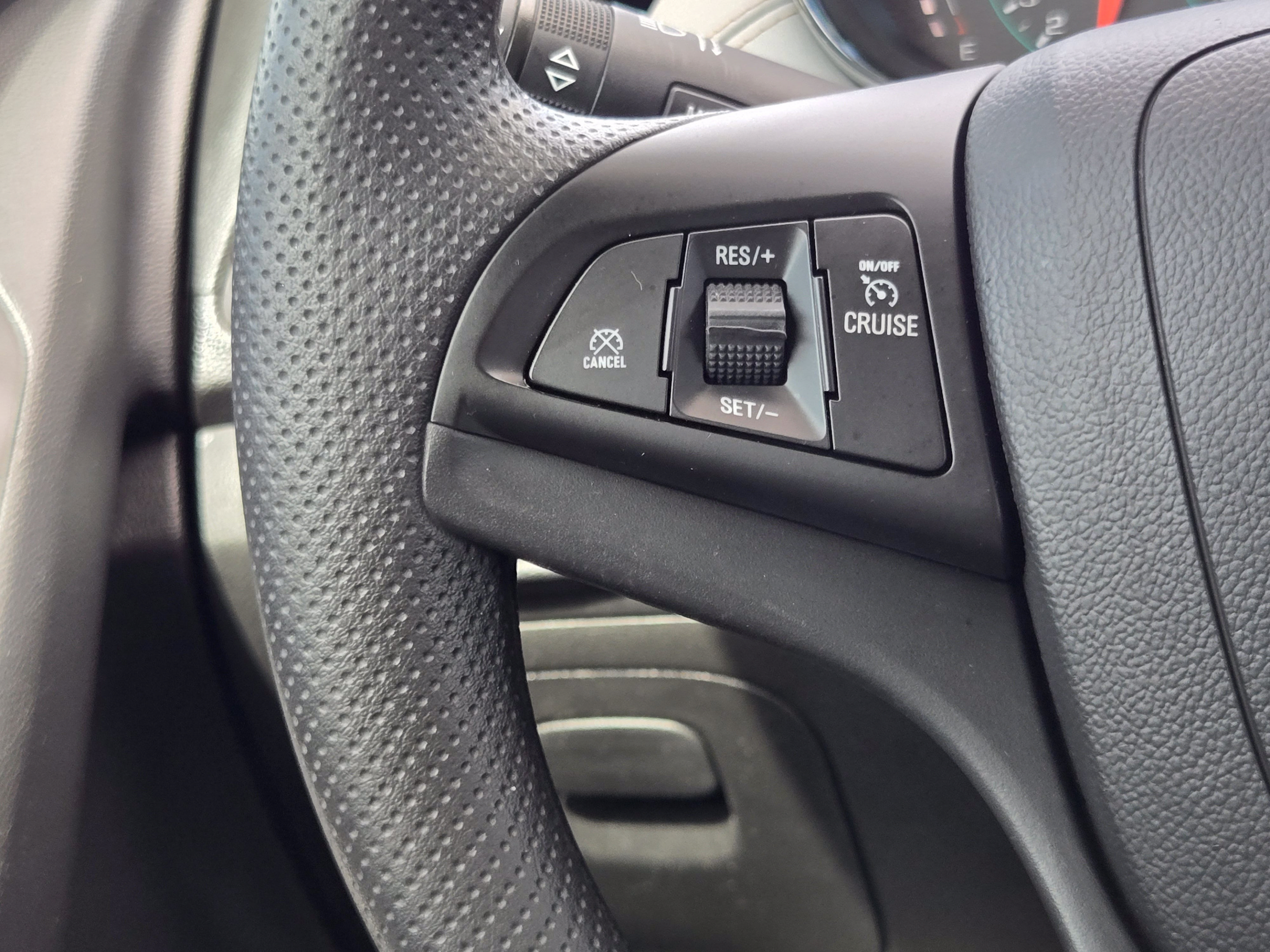 Used 2022 Chevrolet Trax LS w/ Tint and Cruise Package FWD image 24
